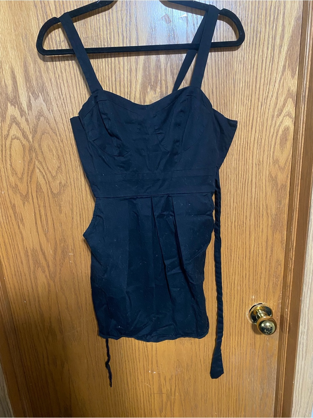 Black Strappy Women’s Dress - Elegant Style with pockets and adjustable straps